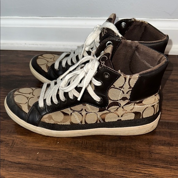 Coach Signature Pattern High-Top Sneakers - Picture 6 of 7